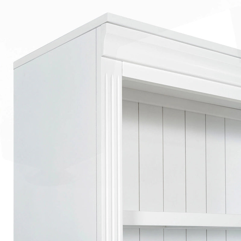 Bibliothèque haute blanche avec éclairage LED et meuble de rangement à 2 tiroirs