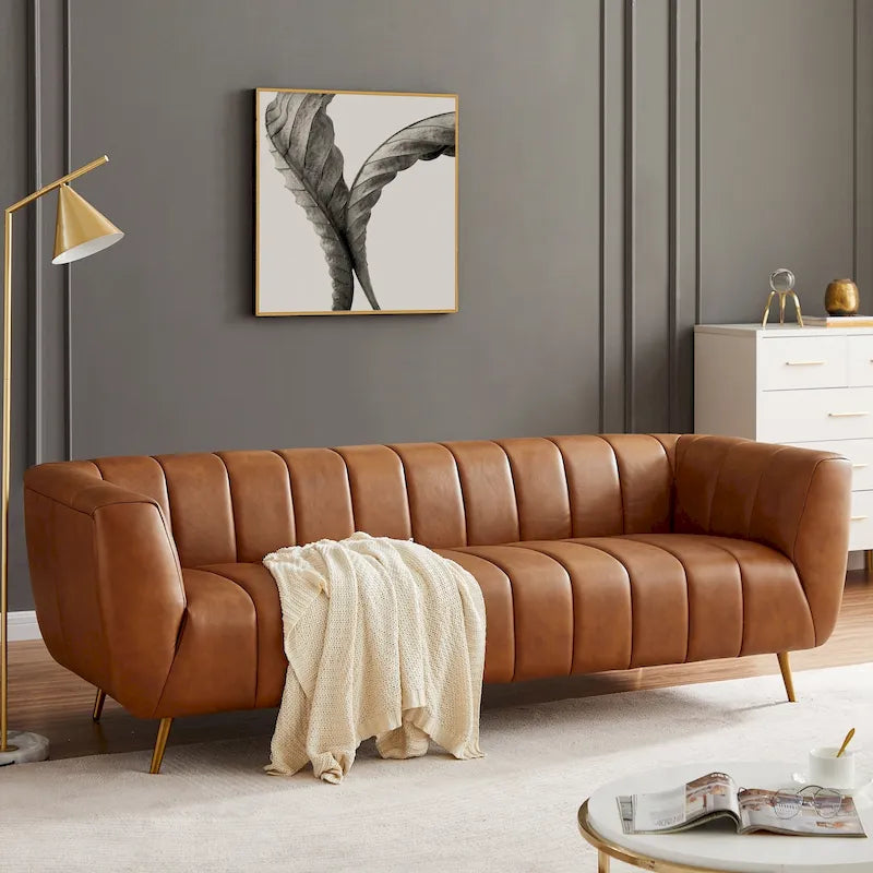 Canapé Mid-Century Modern en Cuir Pleine Fleur Capitonnée, Pieds Métal Doré, Coloris Havane