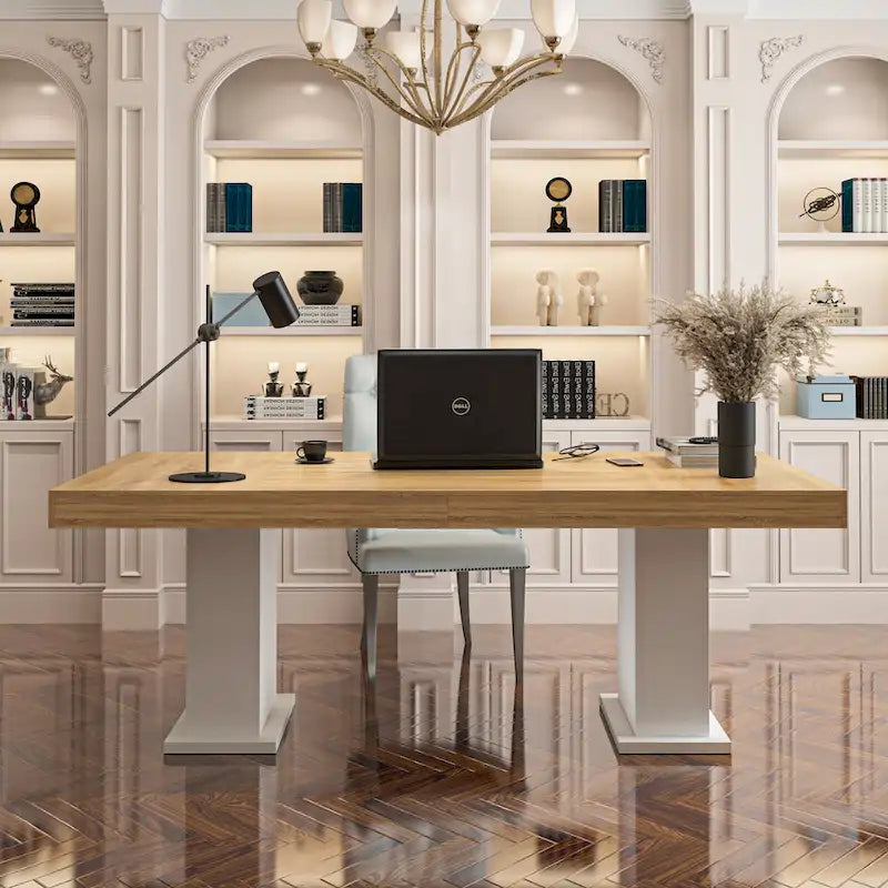 Bureau à plateau aspect bois clair avec piétement moderne blanc sur colonne